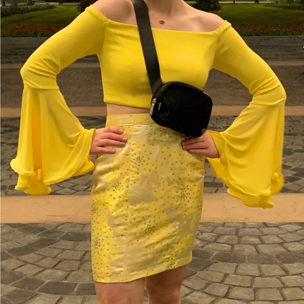 Two-piece yellow Jovani appearance dress - size 4